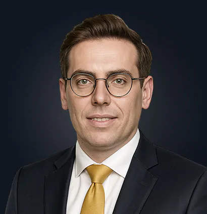 Lucas Ambrose, Account Executive at ARC Capital Venture, managing client investment portfolios and financial planning.